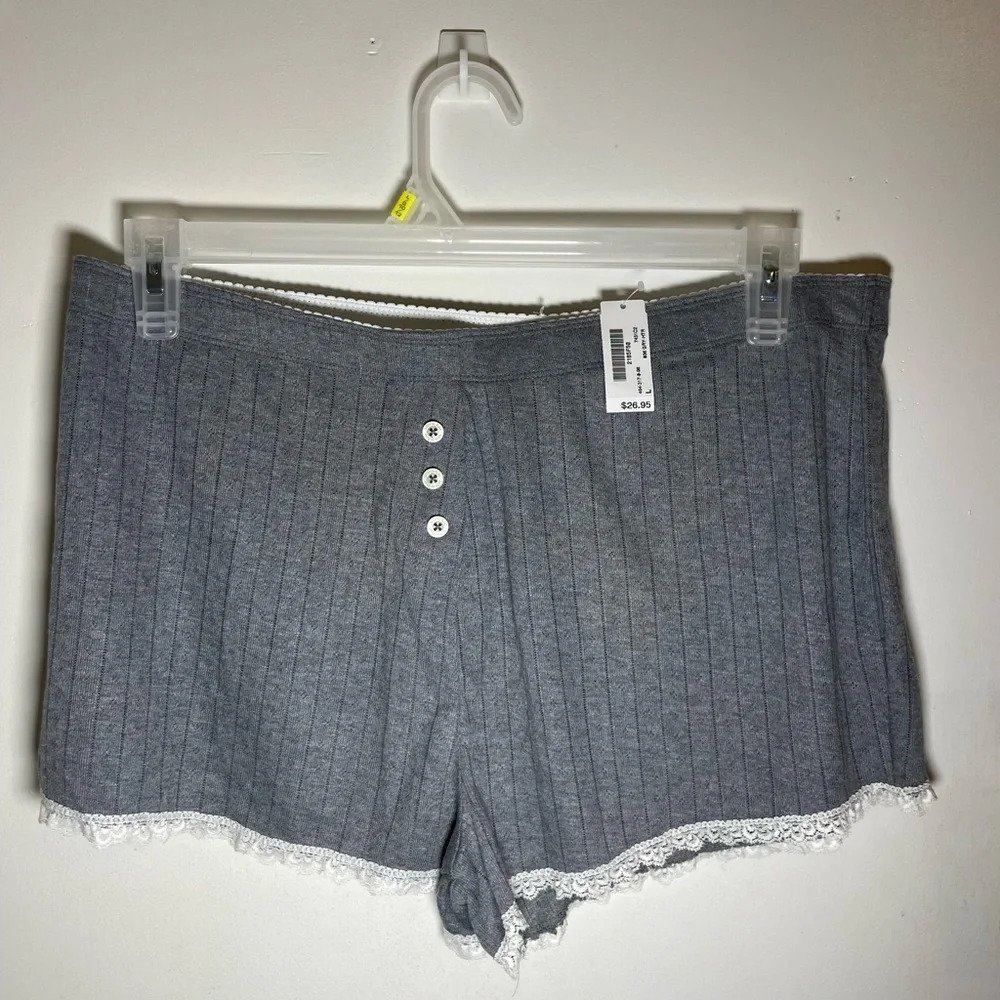 Sz L la vie en rose Button Plackets Closure Pointelle Shorts - Grey - Picture 3 of 5